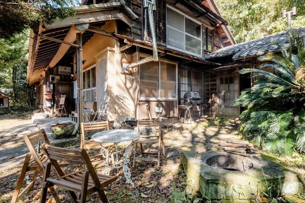 ゲストハウス+カフェわ　１日１組限定！ 築１００年の農家の古民家で宿泊体験、薪でお風呂沸かせます。焚き火もできます。 Kannami Экстерьер фото
